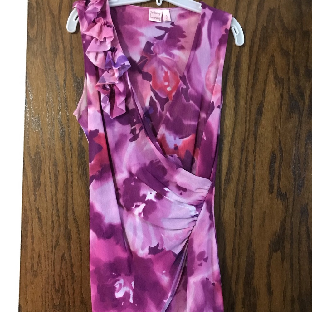 Tops - Picture 2 of 8